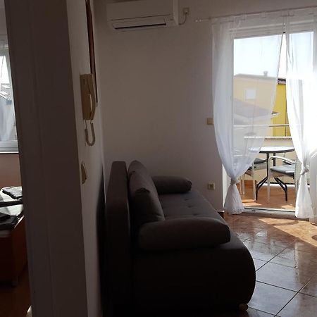 Appartement Zagi à Povljana Chambre photo